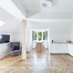 Opera Apartments